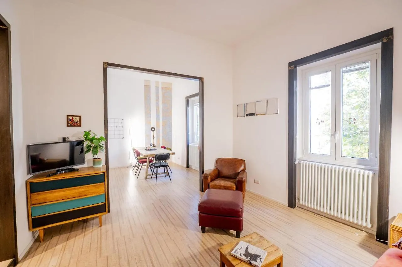 Vintage And Design In The Heart Of Vibrant Pigneto Apartment Rome